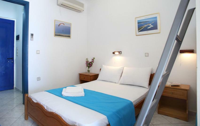 Theocharis Bros - Studios Apartments Áyios Nikítas Exterior foto
