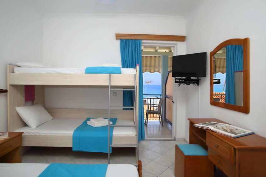 Theocharis Bros - Studios Apartments Áyios Nikítas Exterior foto